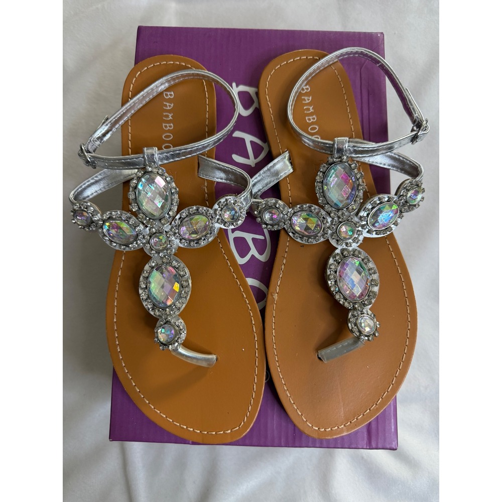 Bamboo Sequoia-18 Silver Metallic Rhinestone Gem Flat Sandals Womens 6 New